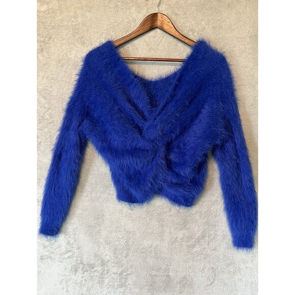 Main Strip Sweaters - Main Strip Women's Med Pullover Knit Cropped Blue Sweater Chic Elevated Downtown
